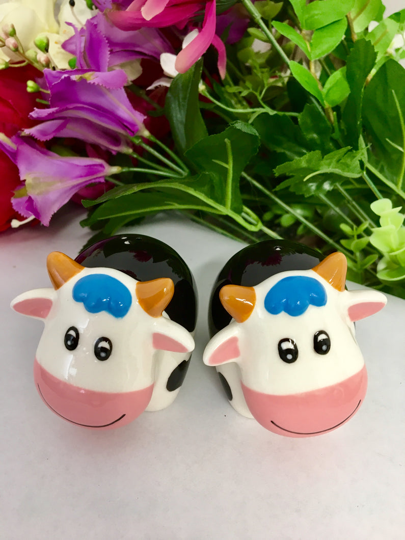 Groovy Cows - Salt Pepper Shakers